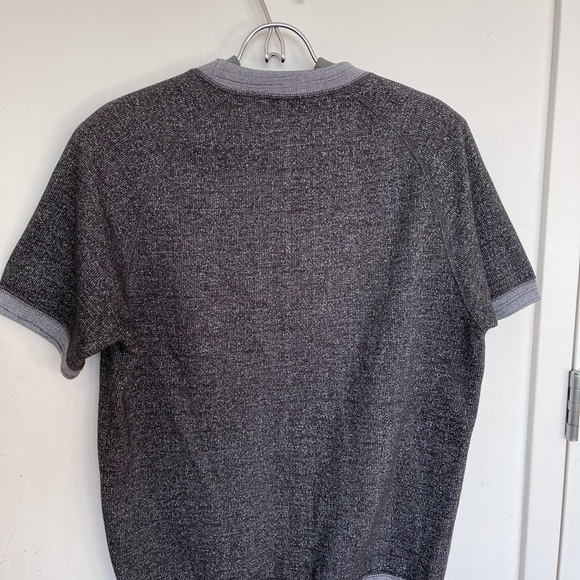 Marc Jacobs shirt sleeve sweater in small. - Picture 3 of 4